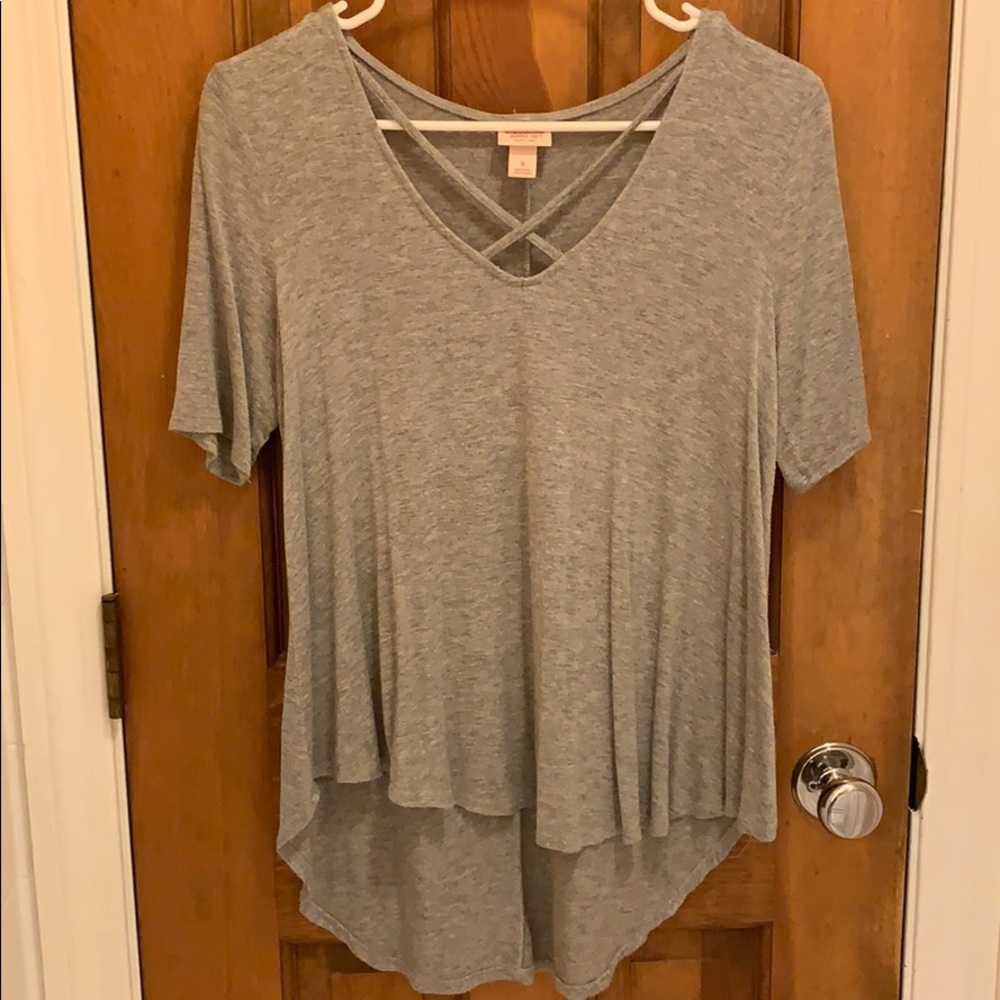Size small grey tee